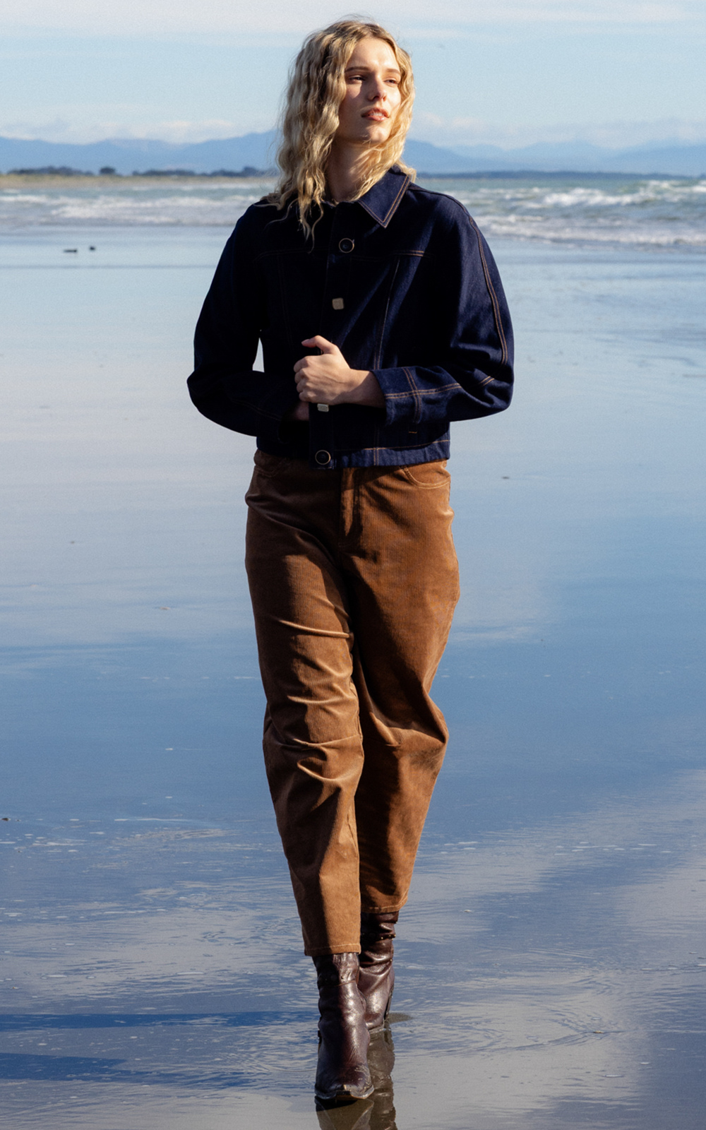 Dakota Pant product photo.