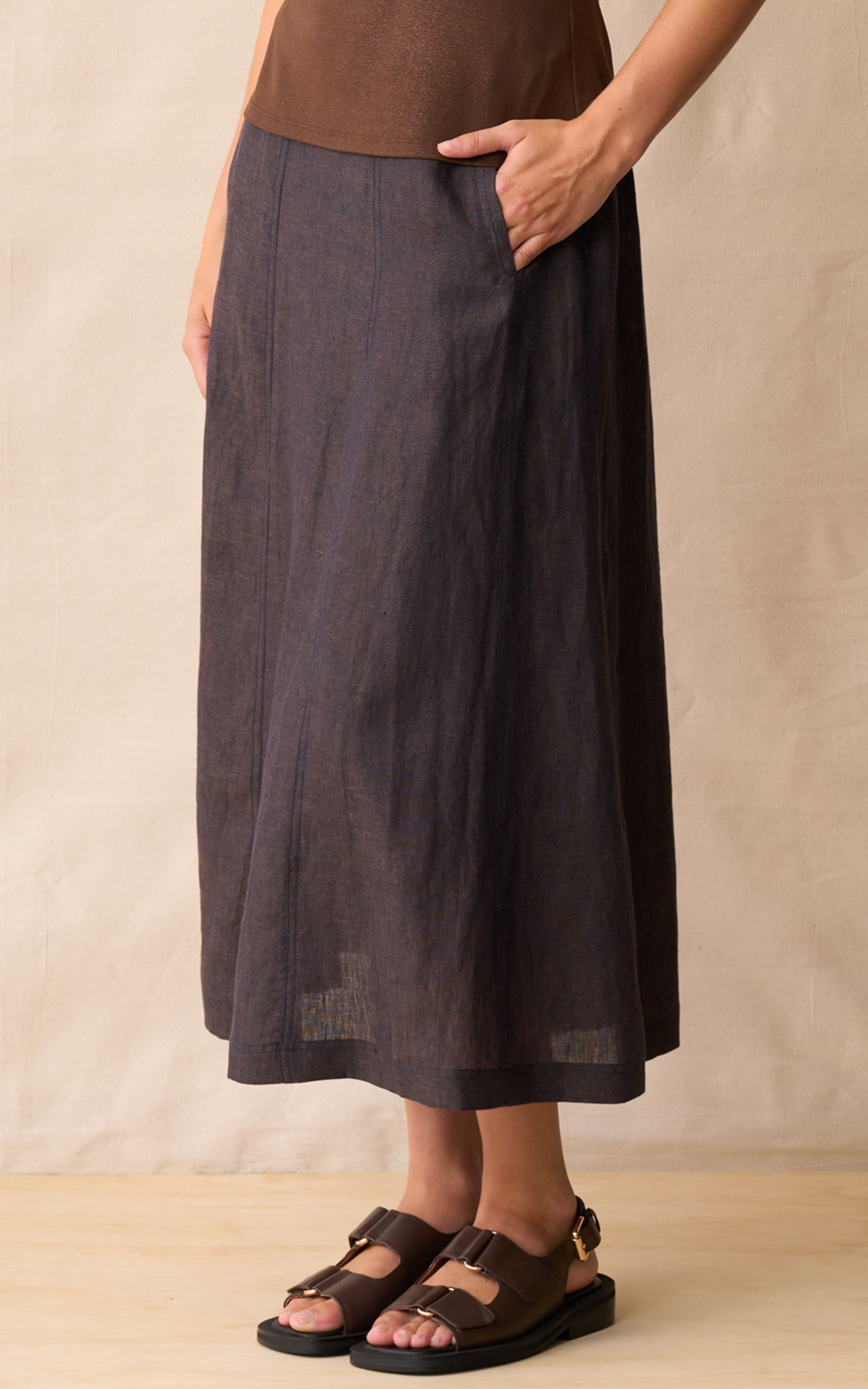 Harper Skirt product photo.