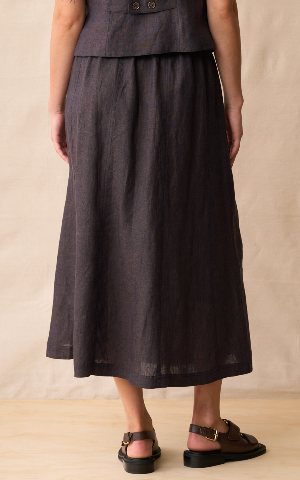 Harper Skirt product photo.