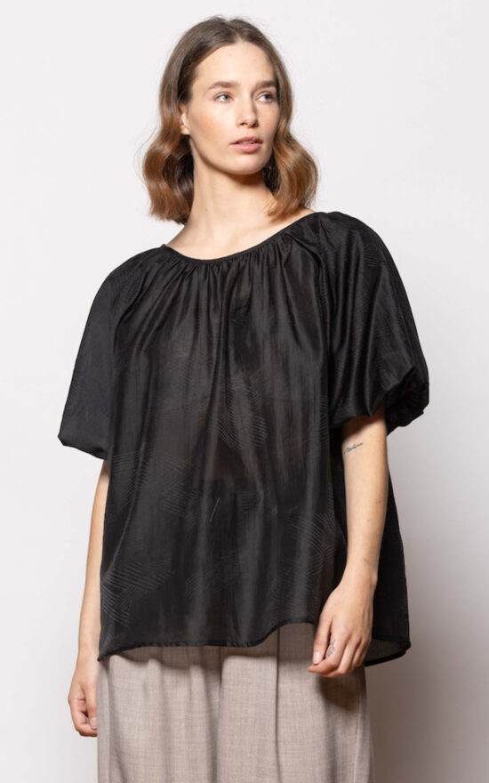 Primrose Top product photo.