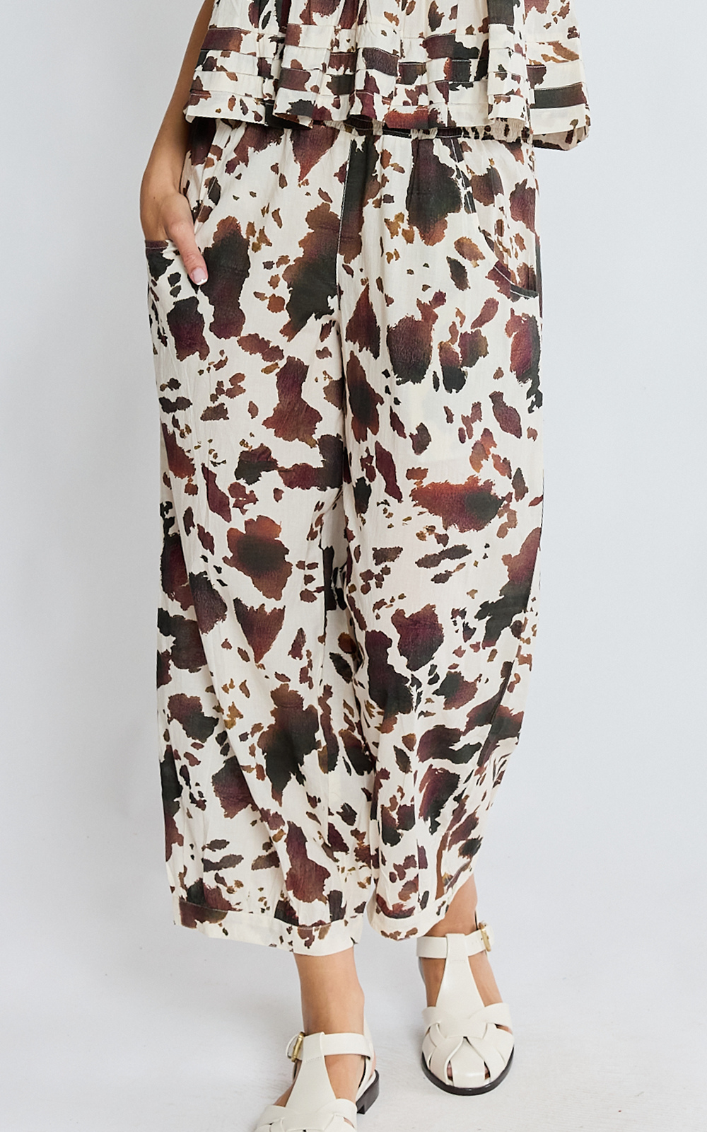 Sylvie Balloon Pant product photo.