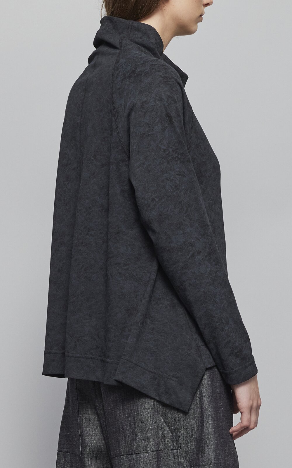 Streamline Top In Smoke Print product photo.