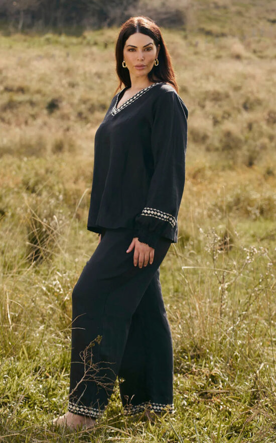 Samara Linen Blouse product photo.