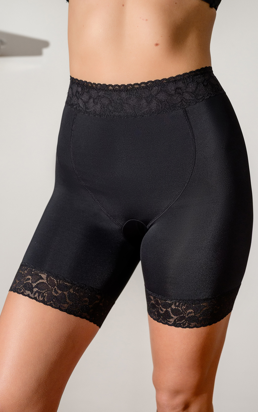 Tummy Smooth Anti Chafing Short product photo.