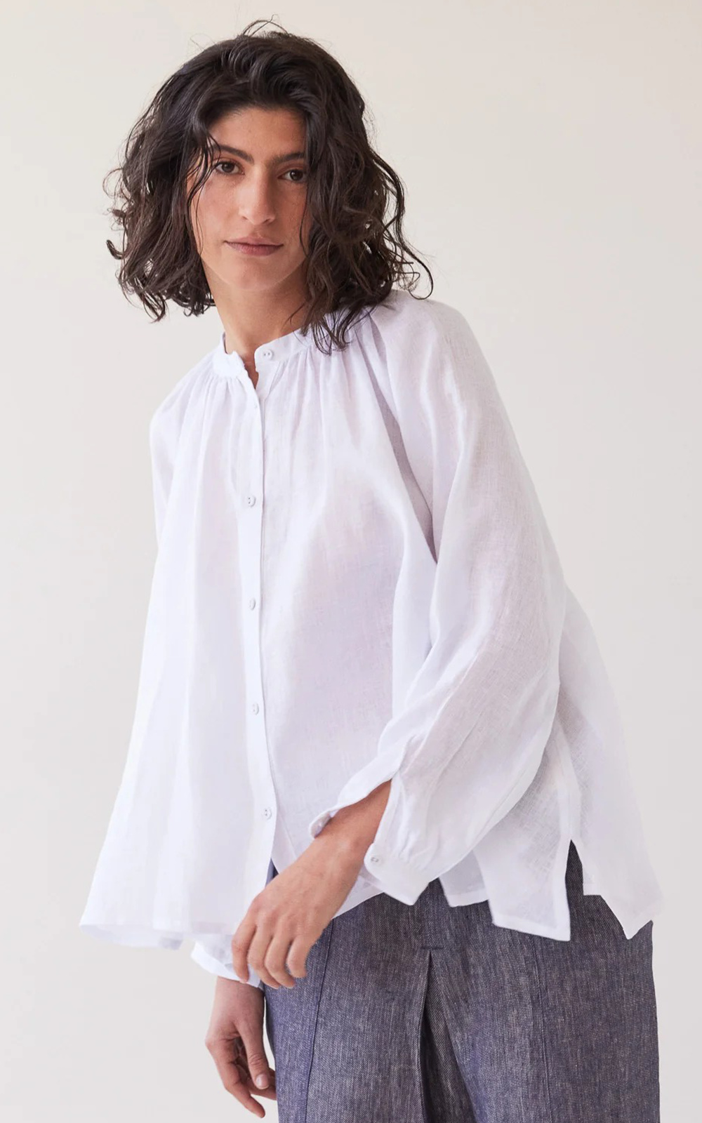 Vento Shirt product photo.