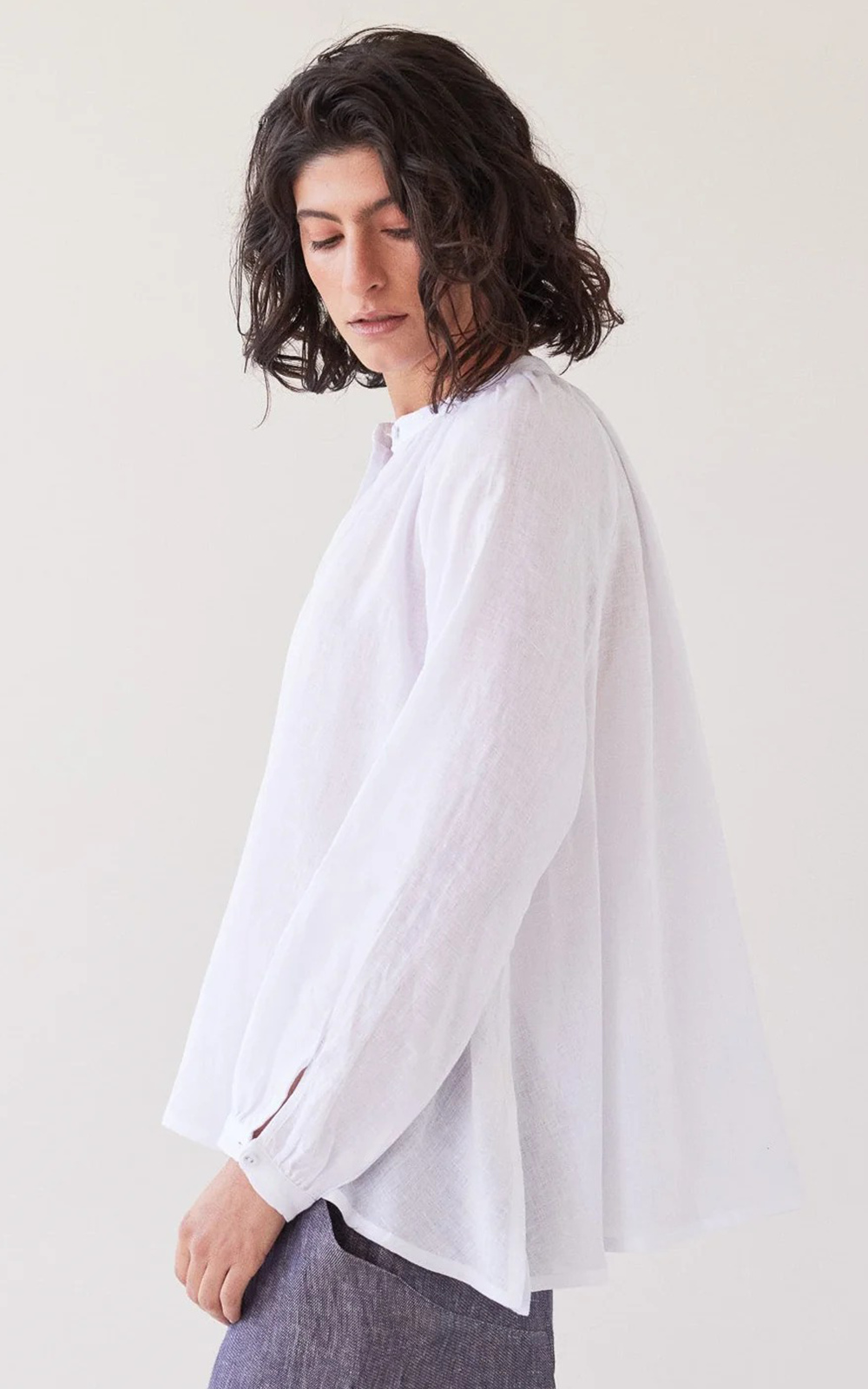 Vento Shirt product photo.
