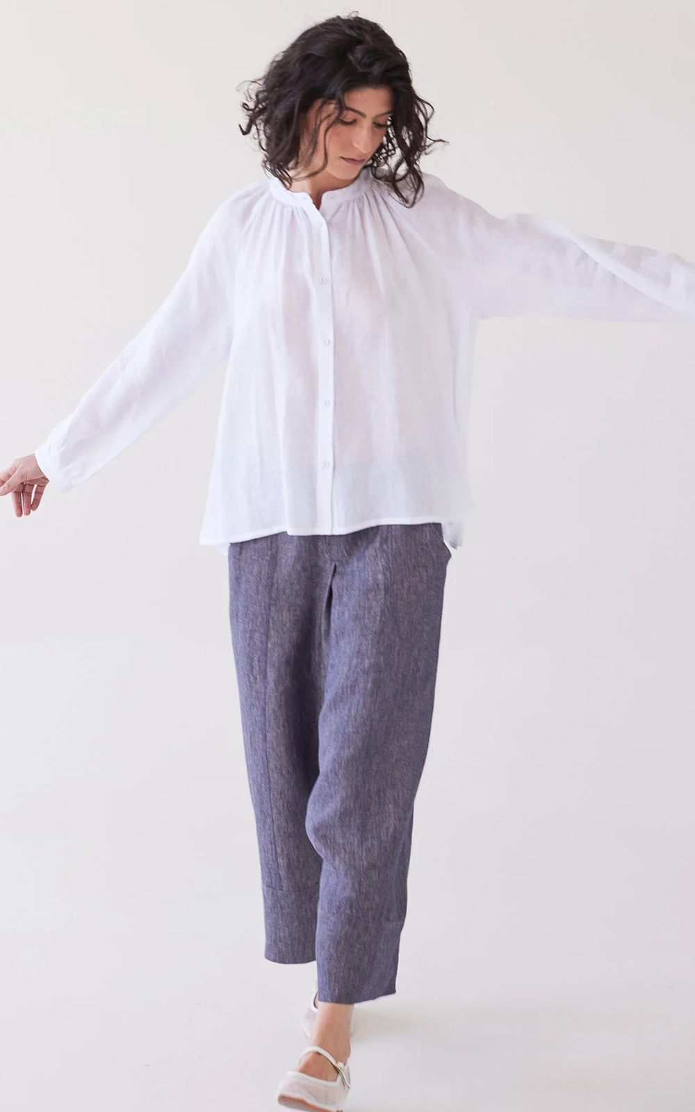 Vento Shirt product photo.