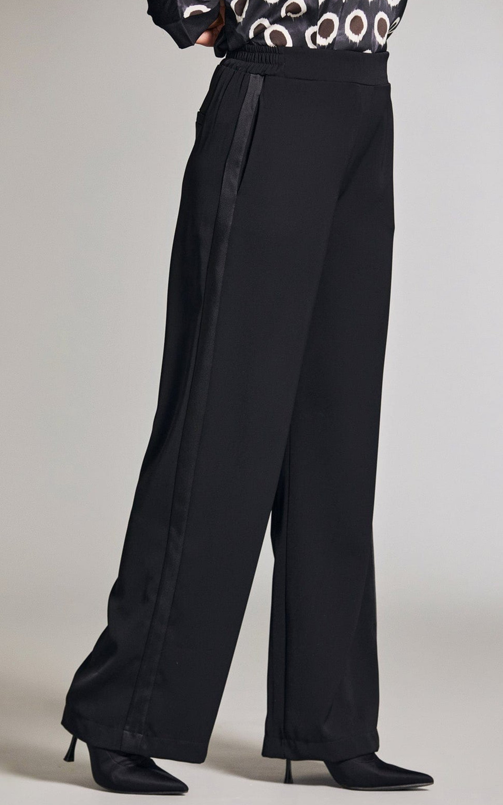Cocktail Trouser product photo.