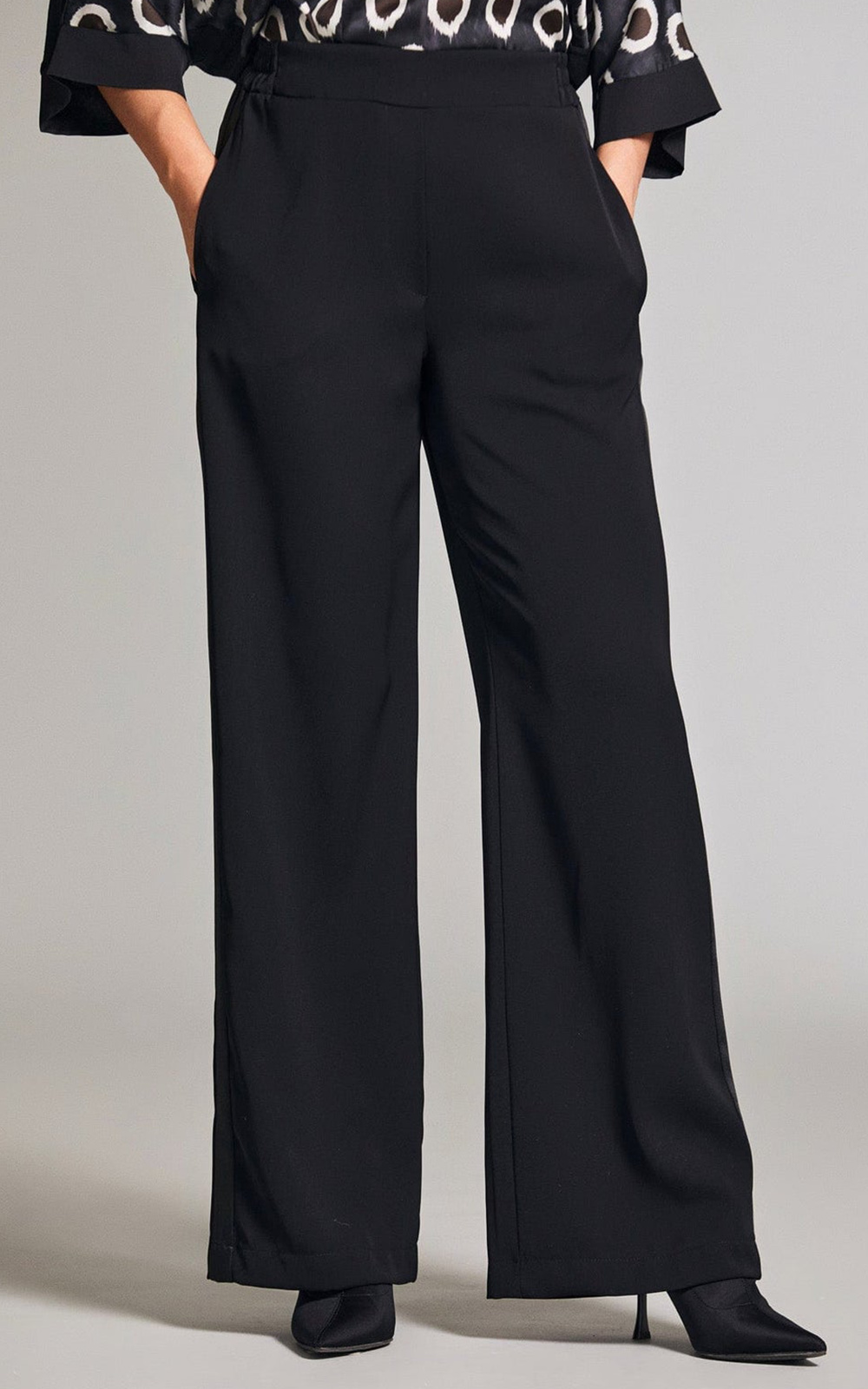 Cocktail Trouser product photo.