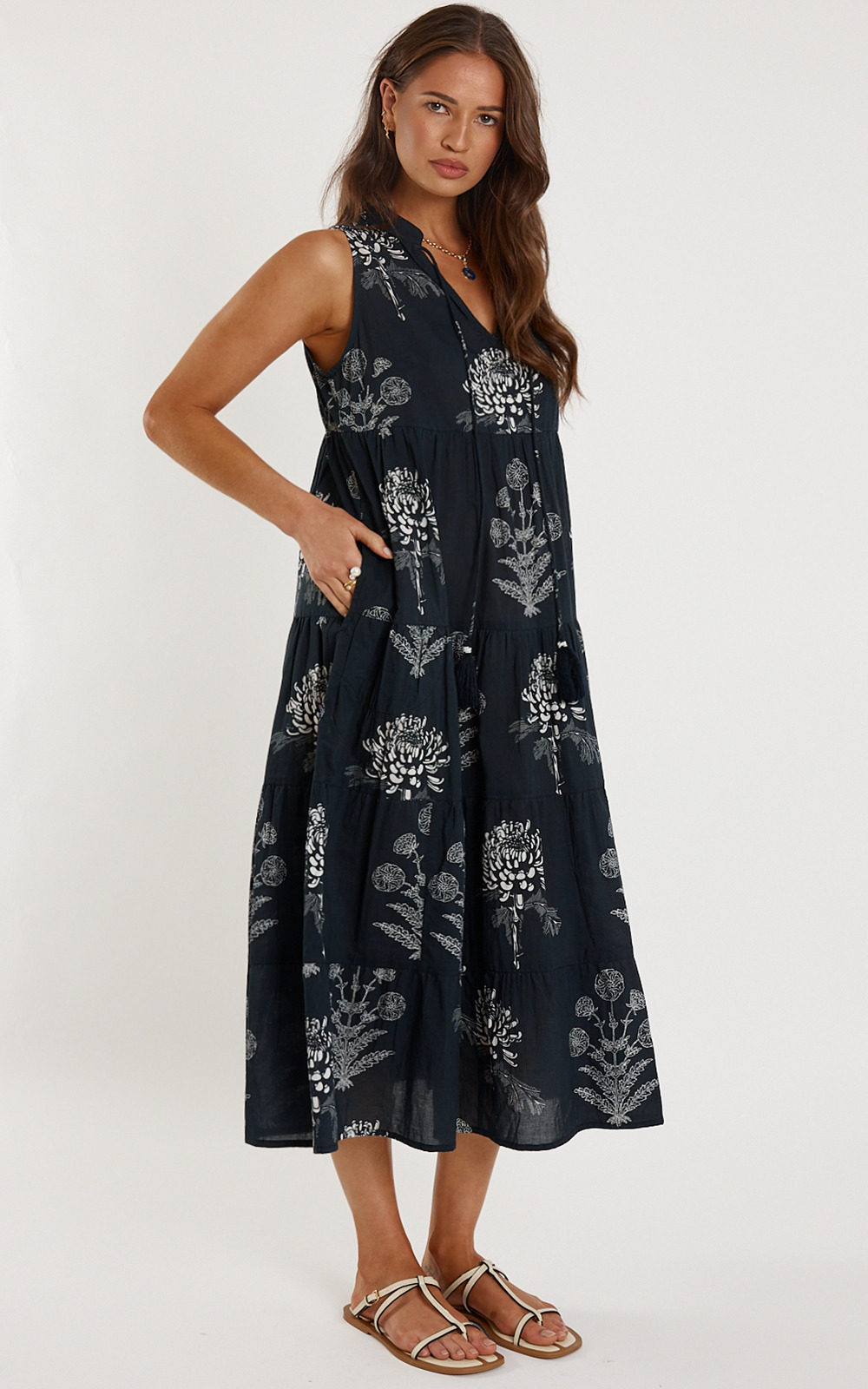Waratah Maxi product photo.