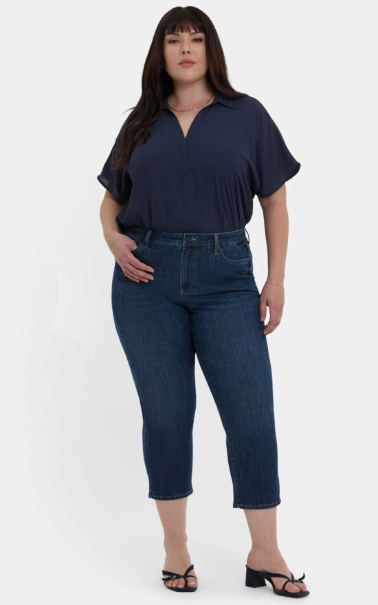 Womens Relaxed Piper Crop product photo.