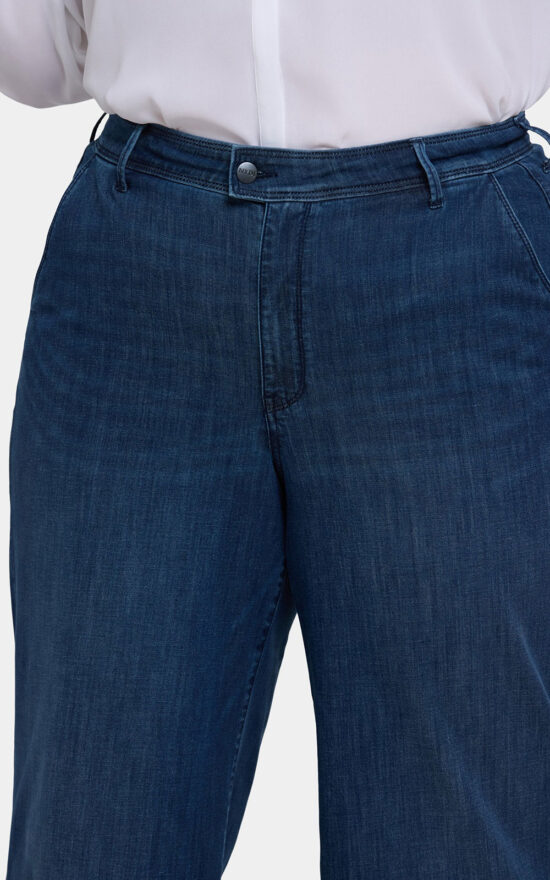 Womens Hi Rise Mona Wide Leg Ankle Trouser Extended Tab product photo.