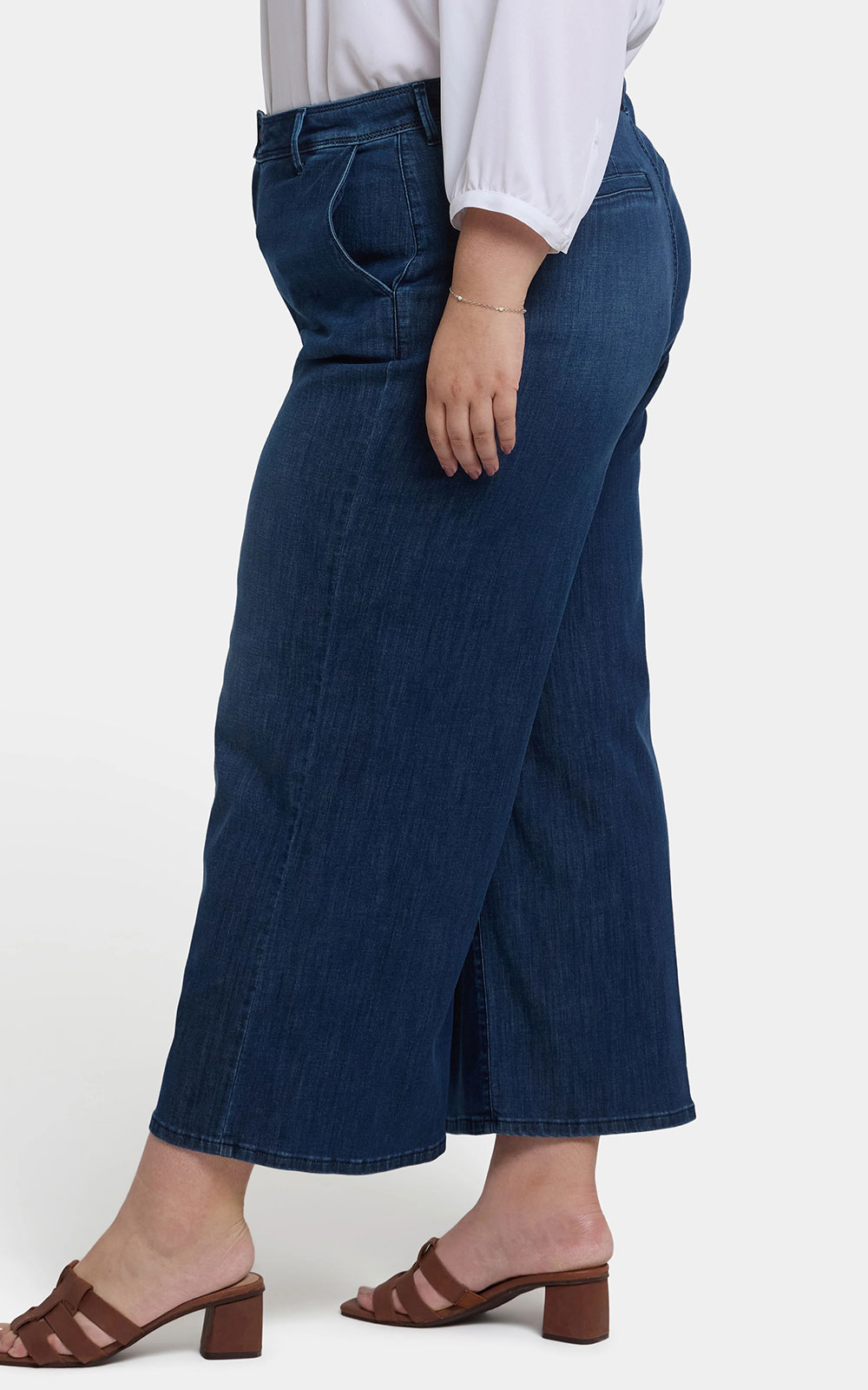 Womens Hi Rise Mona Wide Leg Ankle Trouser Extended Tab product photo.