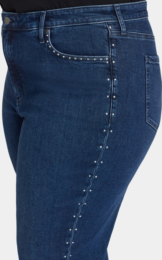 Womens Brooke Loose Straight product photo.