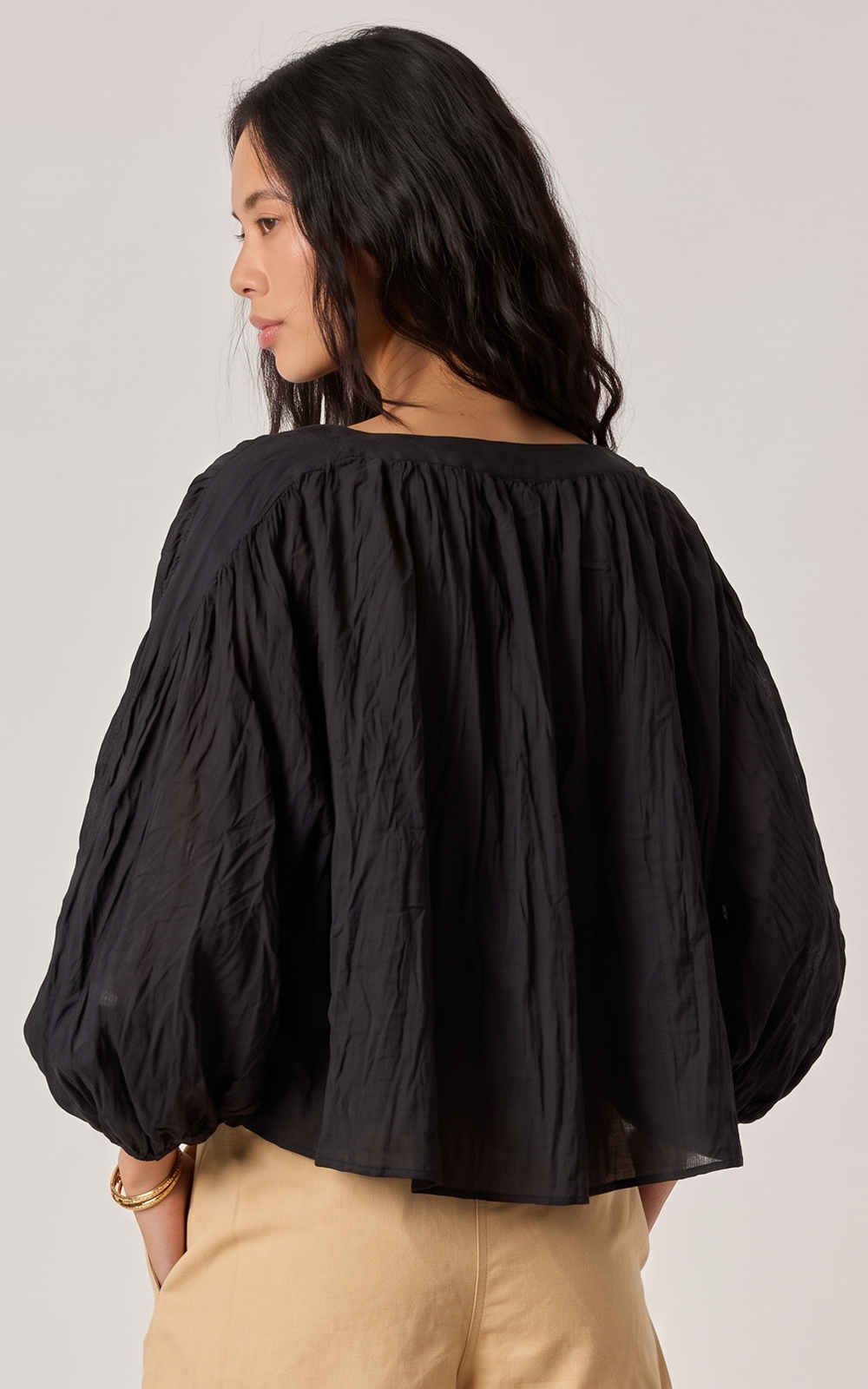 Yasmin Top product photo.
