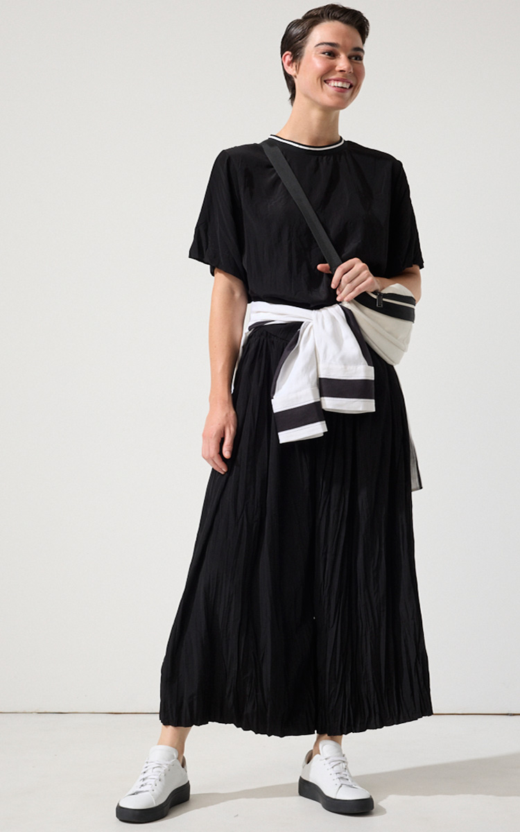 Crushed Travel Skirt product photo.