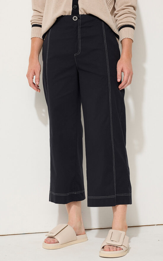 Essential Wide Leg Pant product photo.