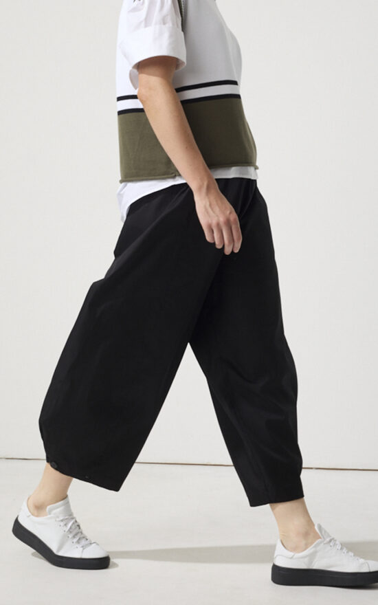 Soft Barrel Leg Pant product photo.