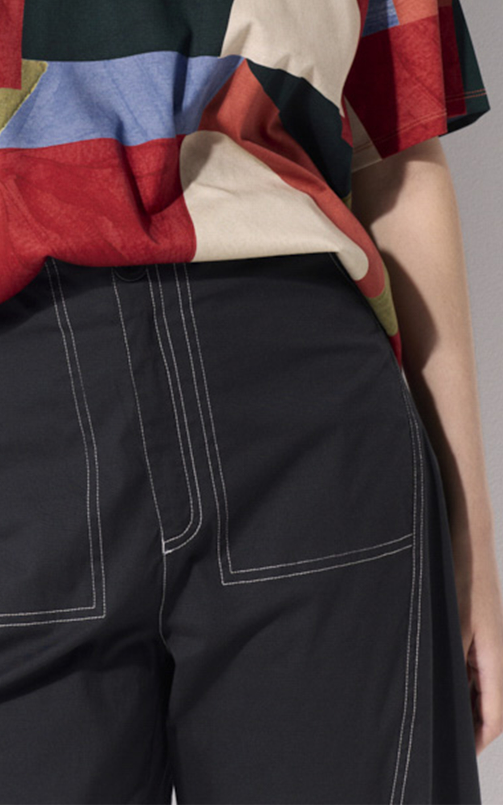 Essential Wide Leg Pant product photo.