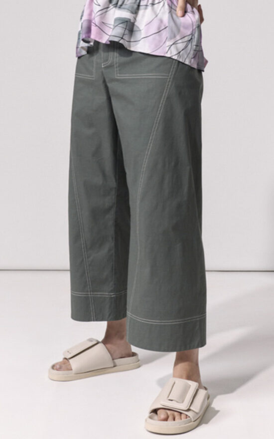 Essential Wide Leg Pant product photo.