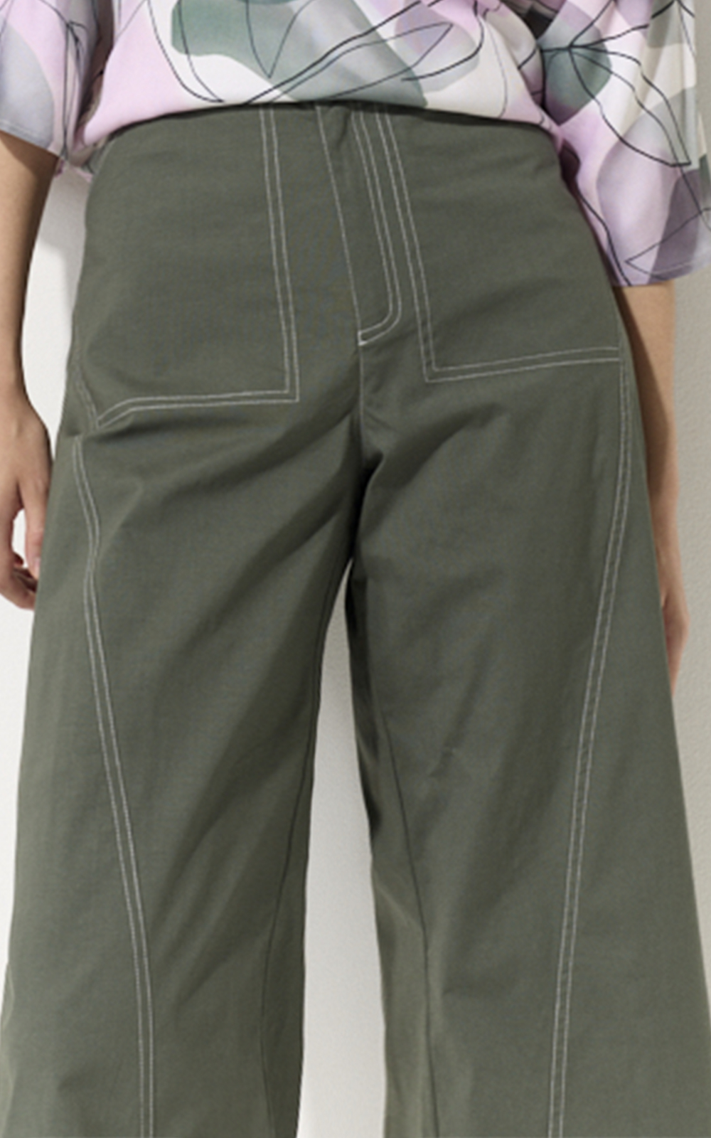 Essential Wide Leg Pant product photo.
