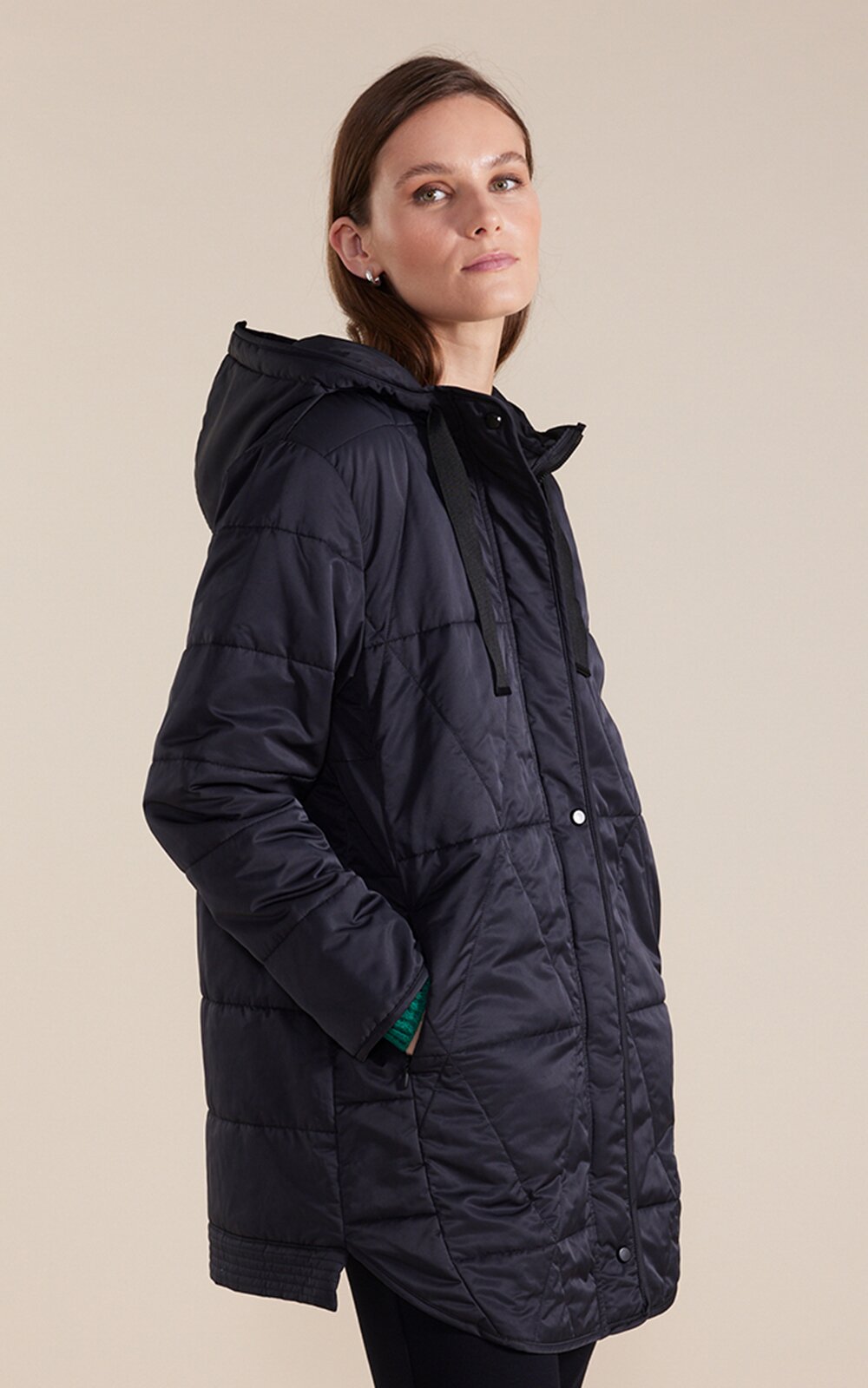 L/S Essential Quilted Puffa product photo.