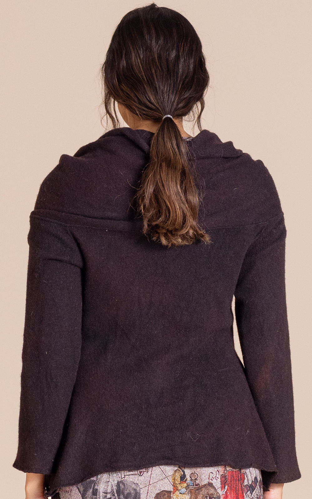 Felt Collar Cardigan product photo.