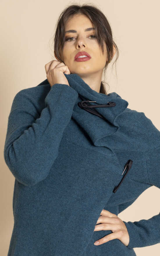 Felt Collar Cardigan product photo.