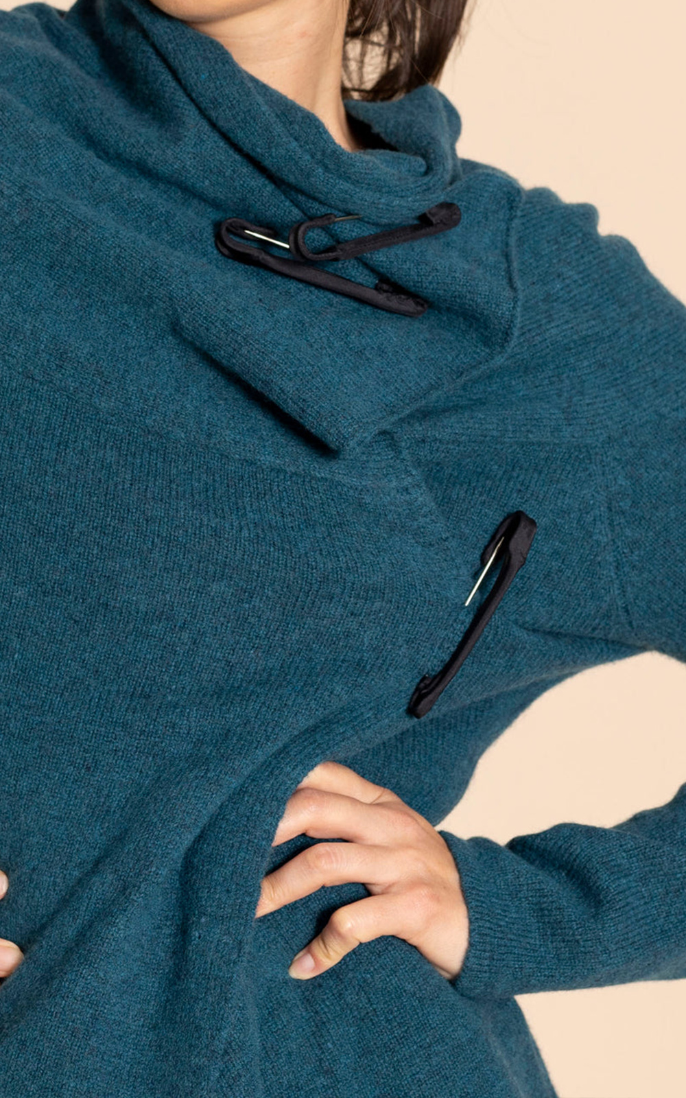 Felt Collar Cardigan product photo.