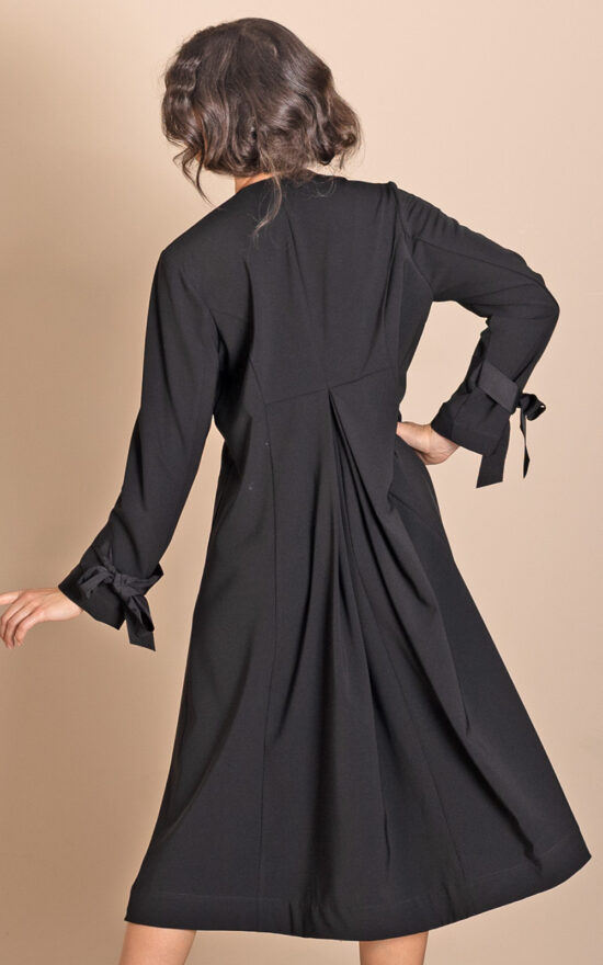 Mara Duelling Coat product photo.