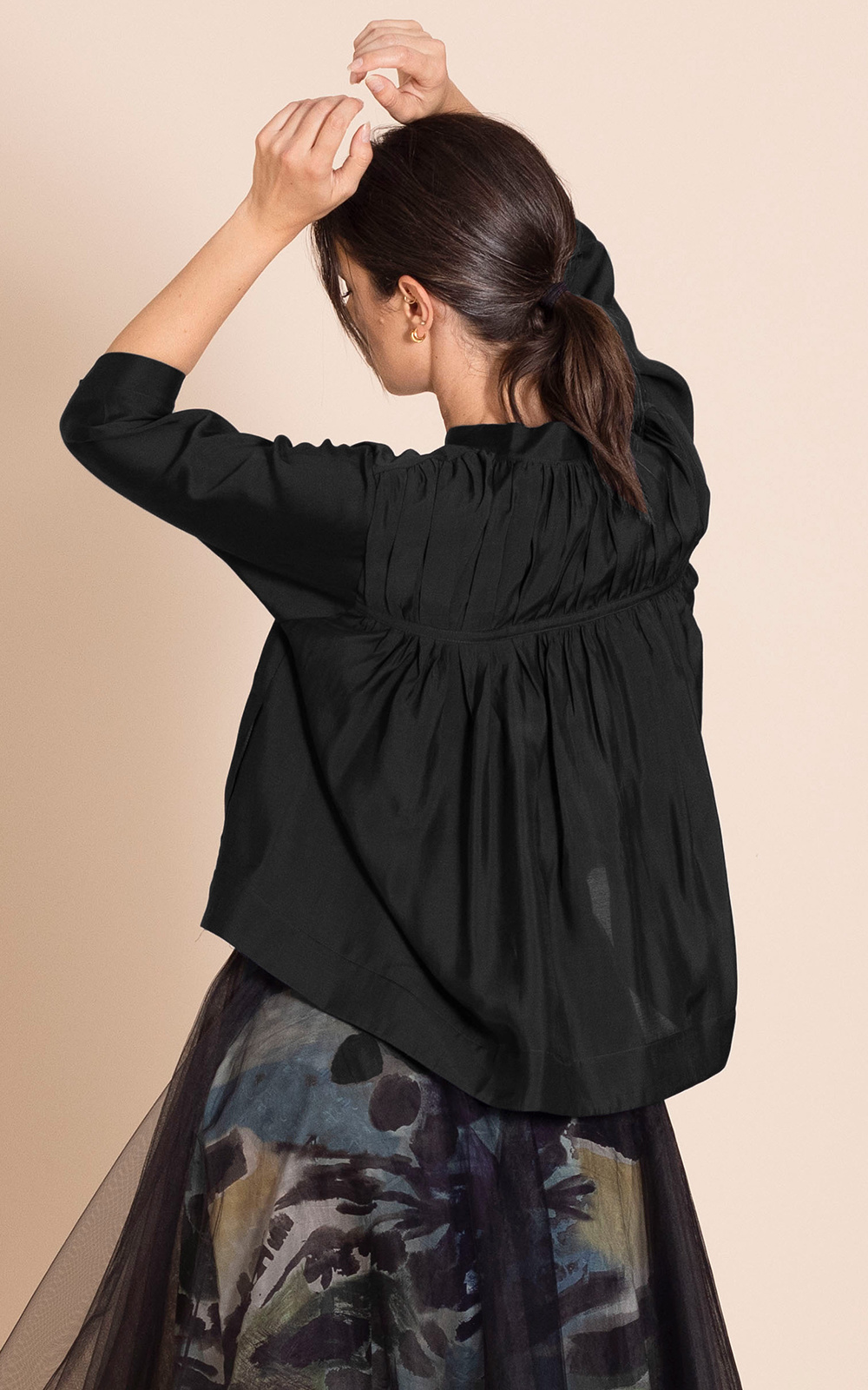 Bamboo Manchuria Shirt product photo.