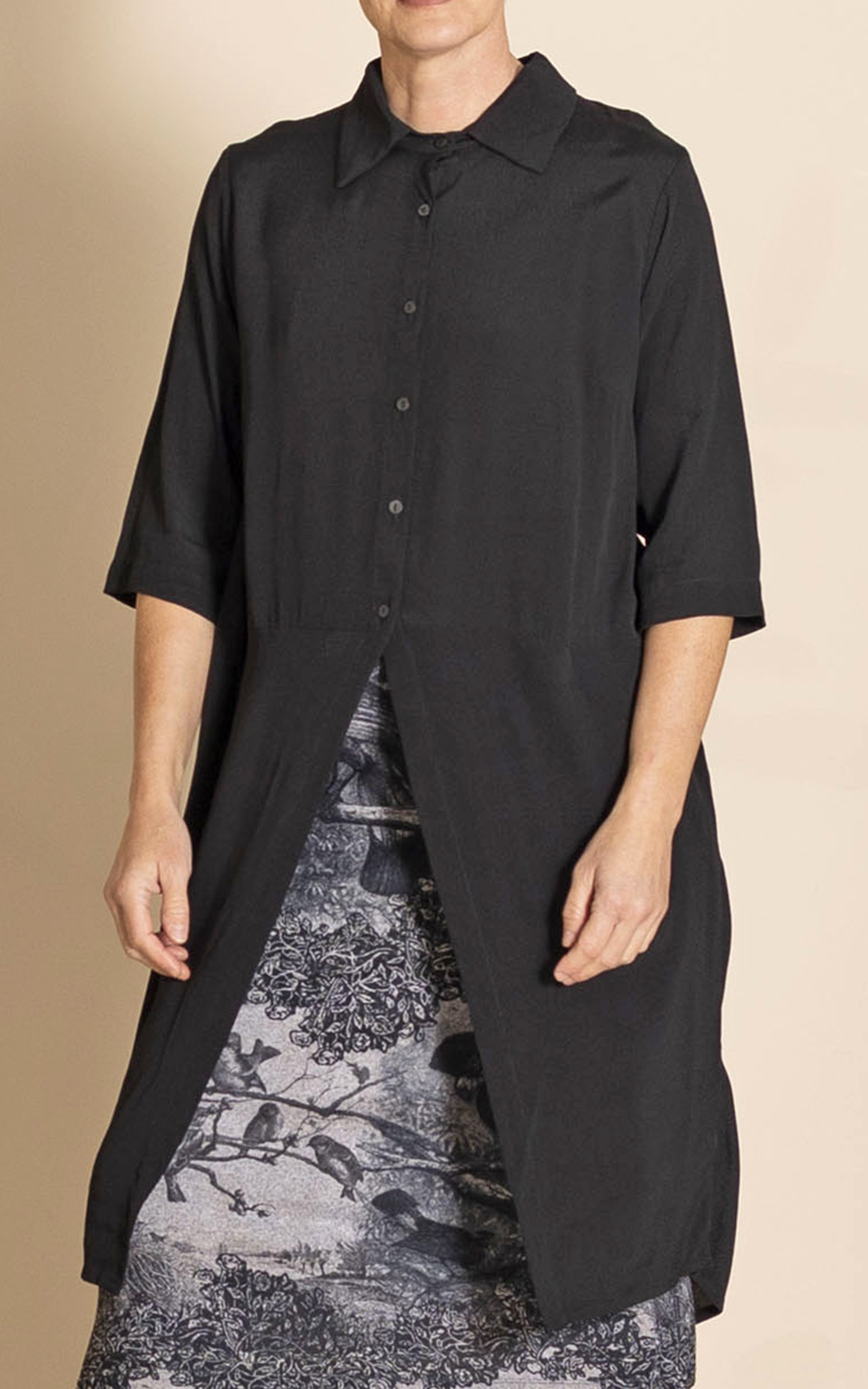 Crepe Long Envelope Shirt product photo.