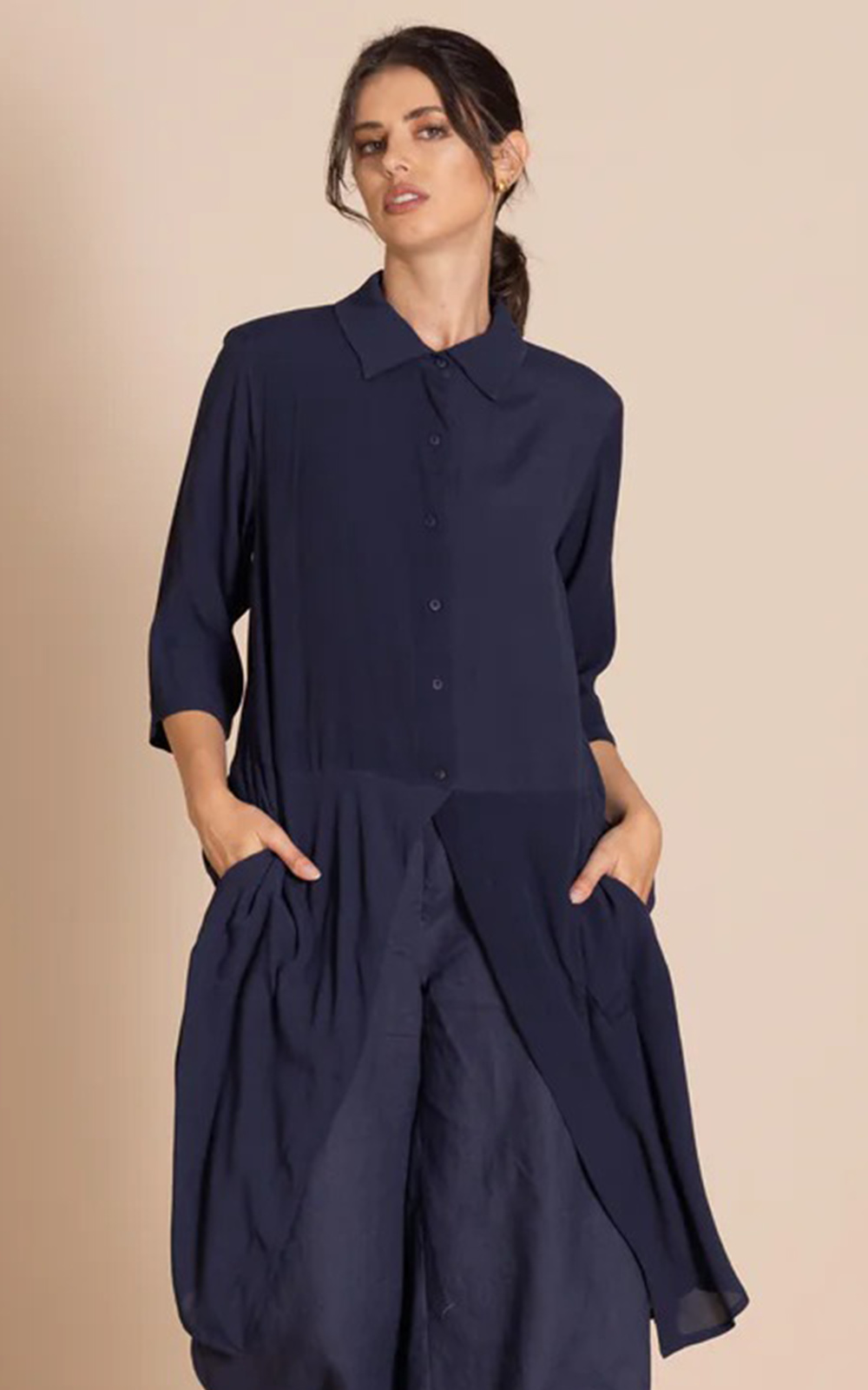 Crepe Long Envelope Shirt product photo.