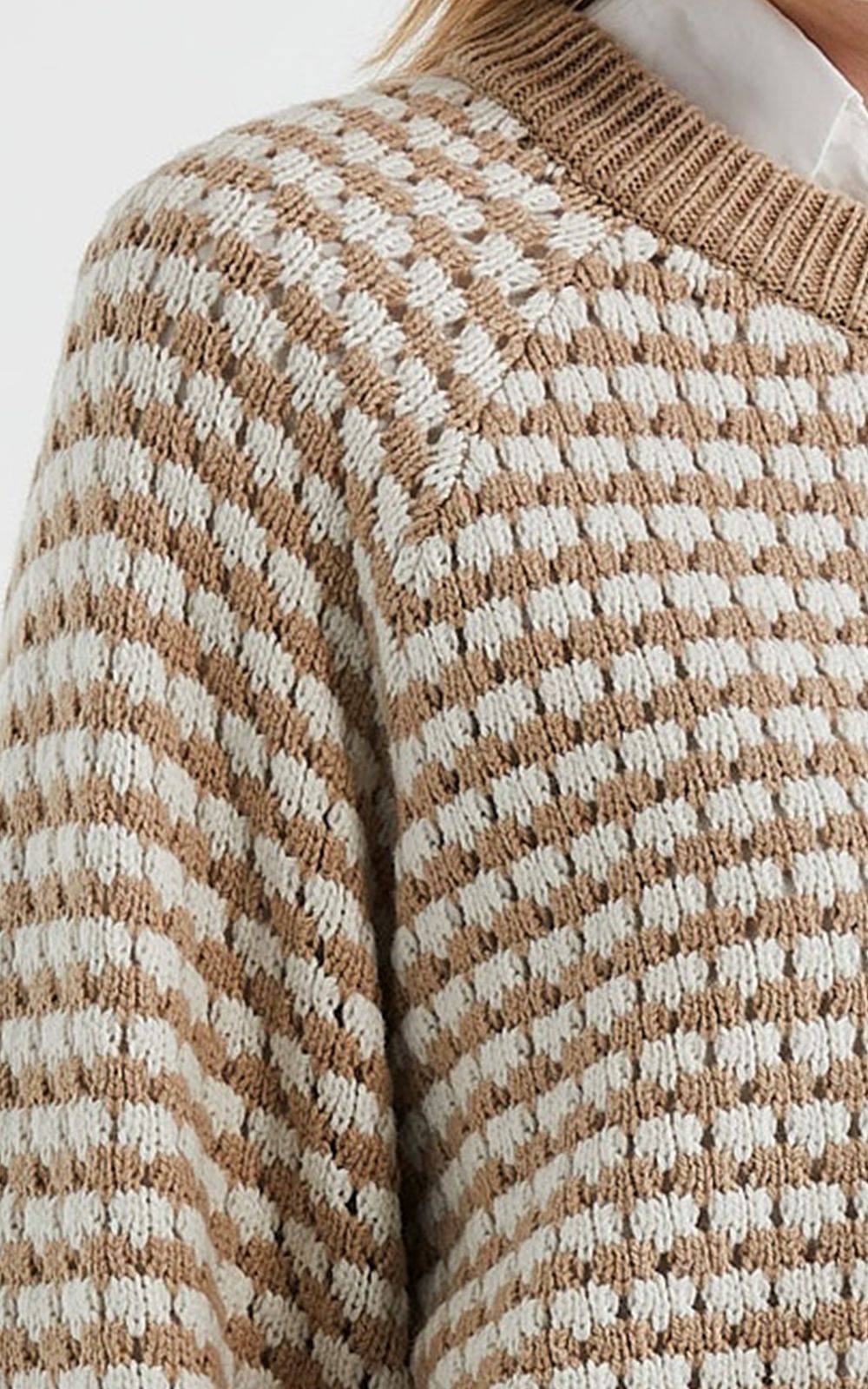 Texture Jumper product photo.