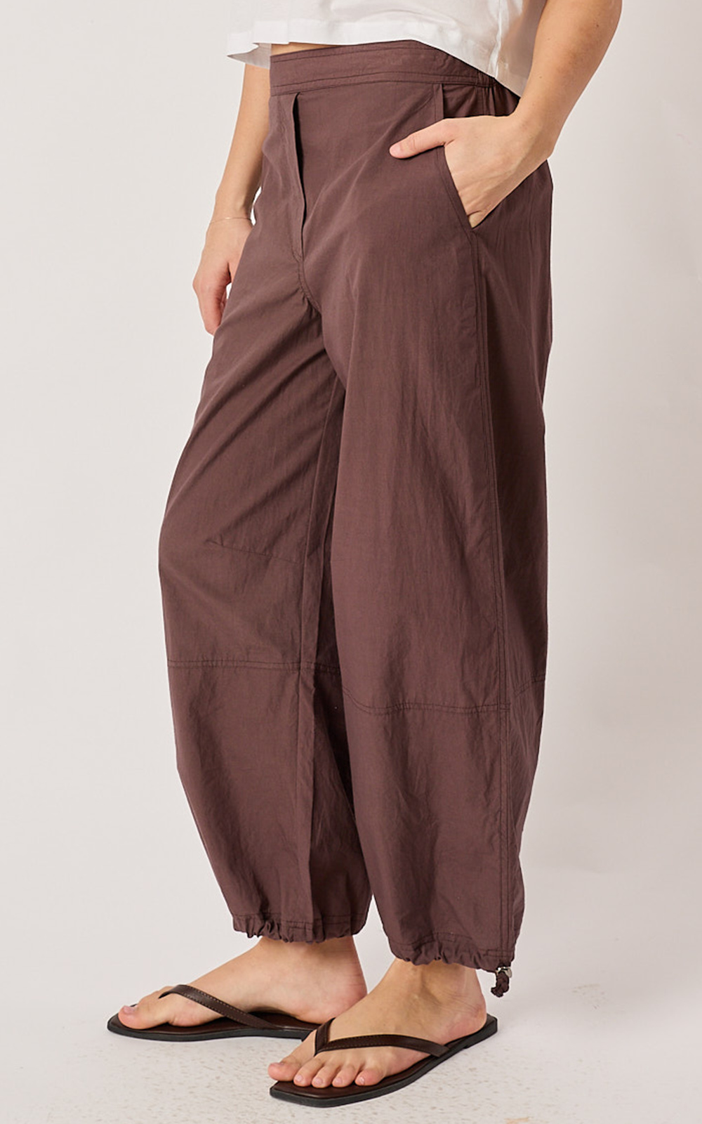 Zuri Pant product photo.